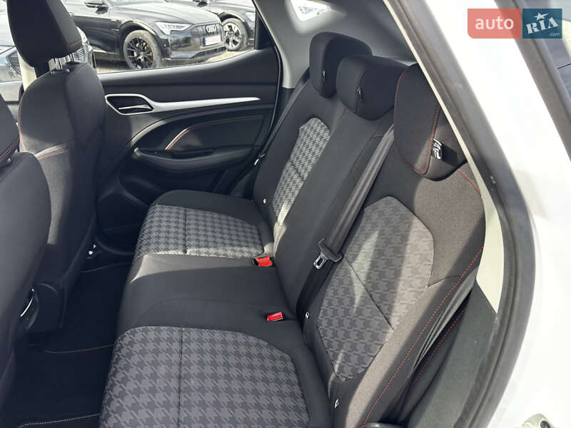 Внедорожник / Кроссовер MG ZS EV 2022 в Львове