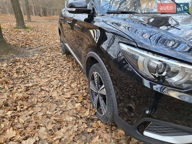 Позашляховик / Кросовер MG ZS EV 2019 в Вінниці