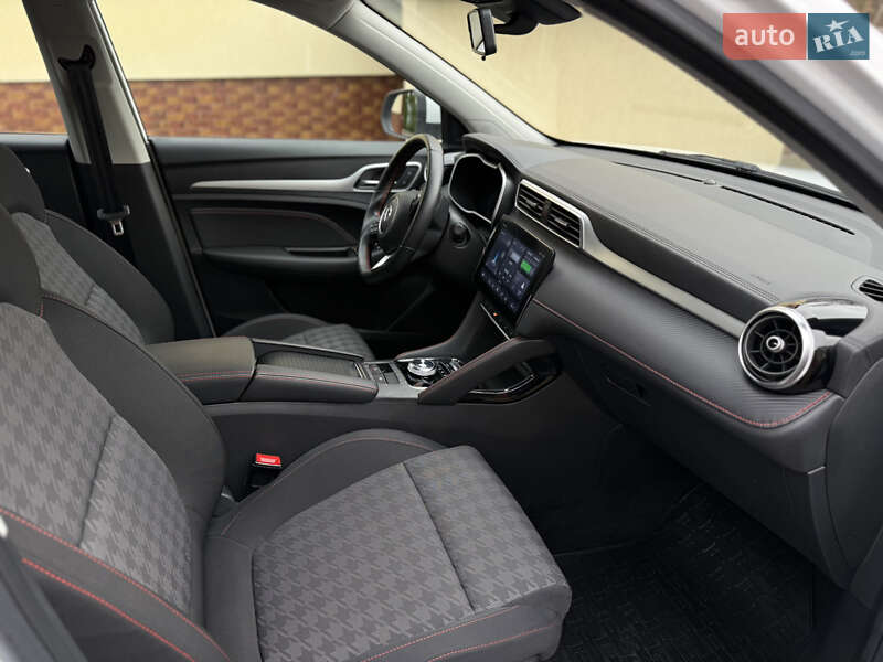 Внедорожник / Кроссовер MG ZS EV 2022 в Радивилове