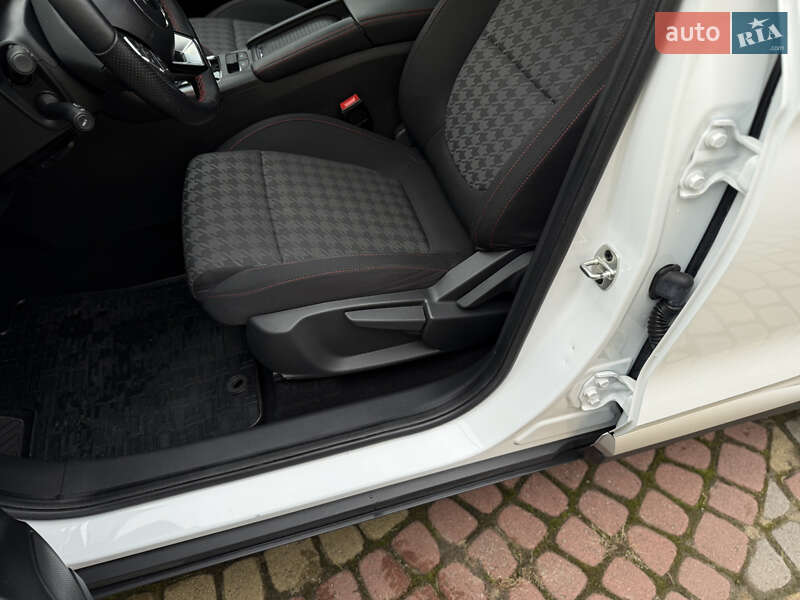 Внедорожник / Кроссовер MG ZS EV 2022 в Радивилове