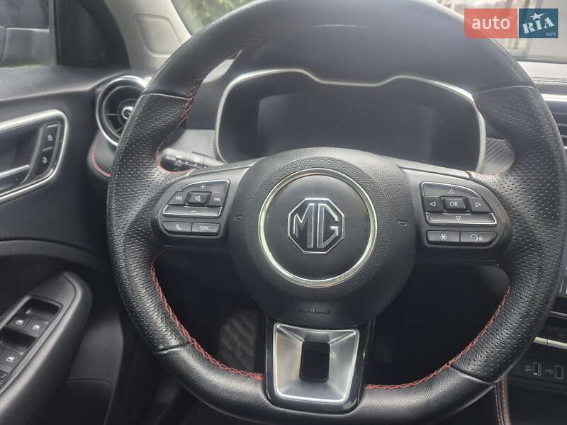 Внедорожник / Кроссовер MG ZS EV 2023 в Черкассах