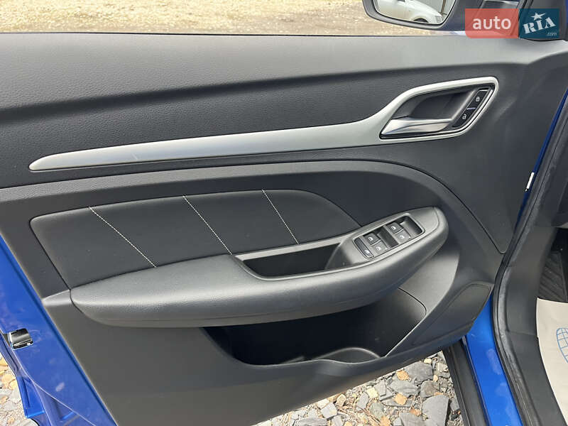 Внедорожник / Кроссовер MG ZS EV 2019 в Кременце