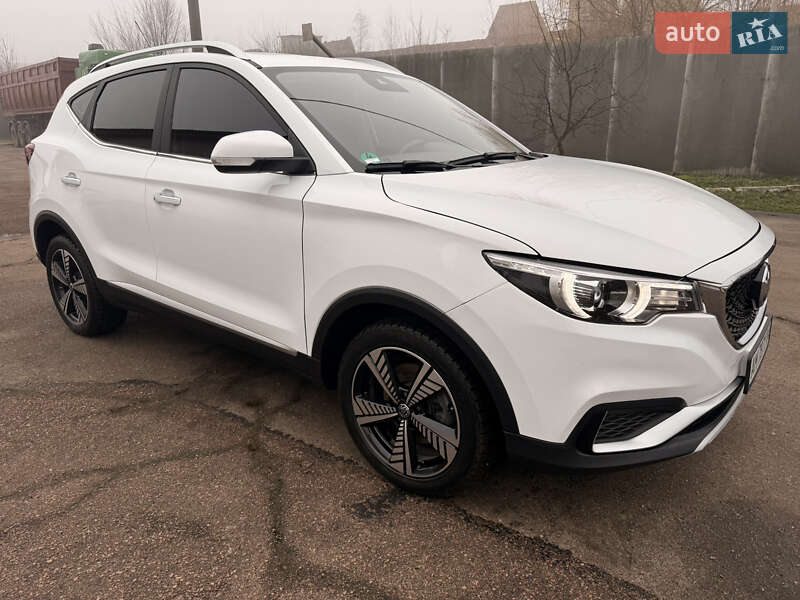 Внедорожник / Кроссовер MG ZS EV 2021 в Житомире