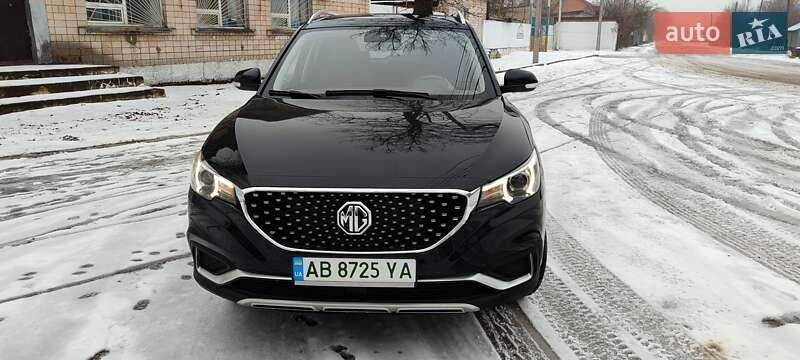 MG ZS EV 2019