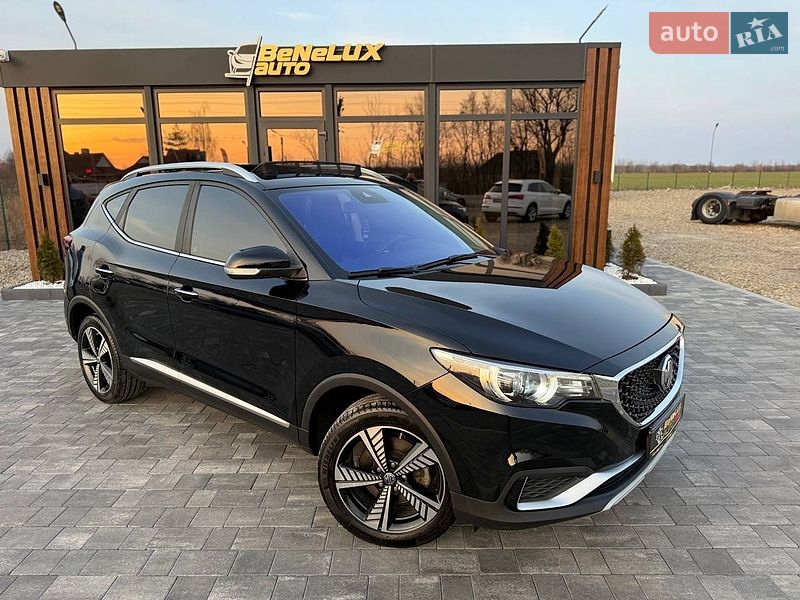 MG ZS EV 2019
