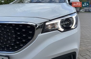 Позашляховик / Кросовер MG ZS EV 2021 в Чернівцях
