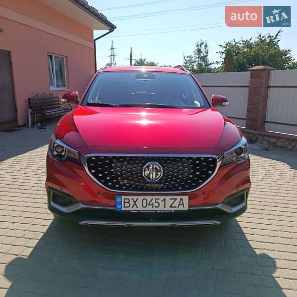 Седан MG ZS 2021 в Волочиске