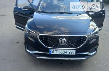 Седан MG ZS 2020 в Черновцах