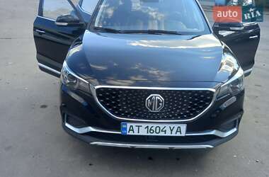 Седан MG ZS 2020 в Черновцах