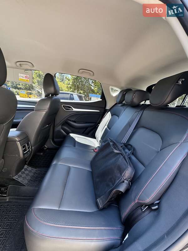 Внедорожник / Кроссовер MG ZS 2021 в Одессе