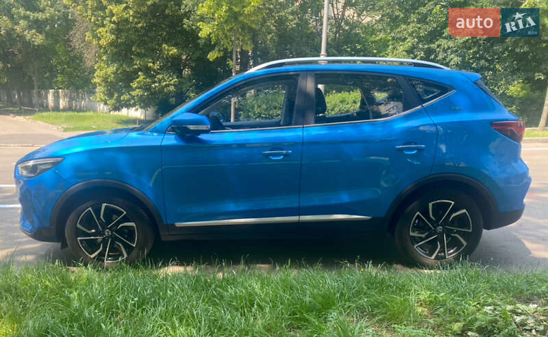 Внедорожник / Кроссовер MG ZS 2023 в Киеве