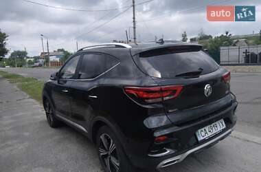 Внедорожник / Кроссовер MG ZS 2021 в 