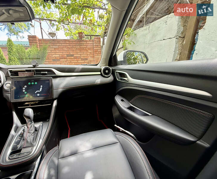 Внедорожник / Кроссовер MG ZS 2021 в Киеве