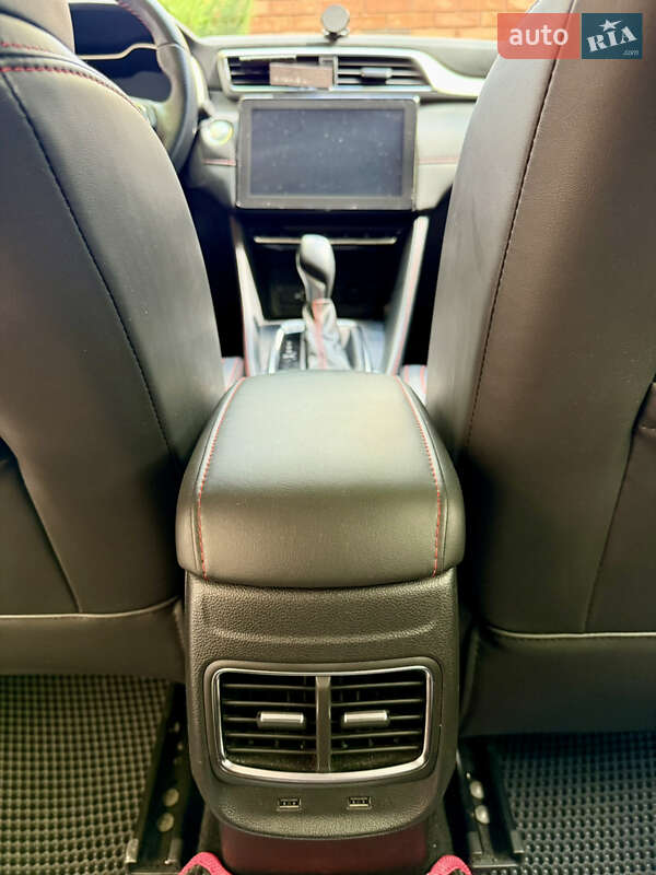 Внедорожник / Кроссовер MG ZS 2021 в Киеве