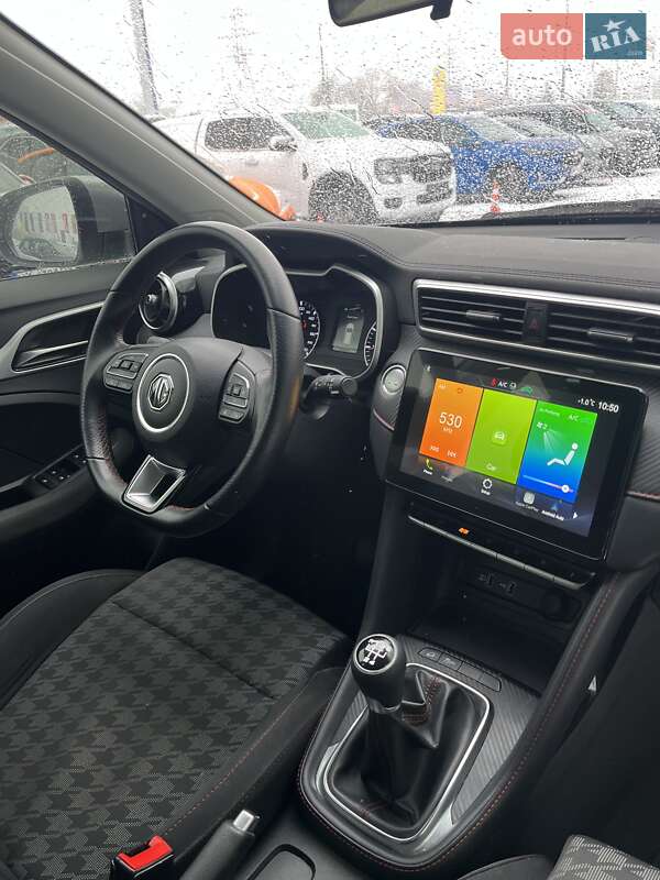 Внедорожник / Кроссовер MG ZS 2021 в Киеве