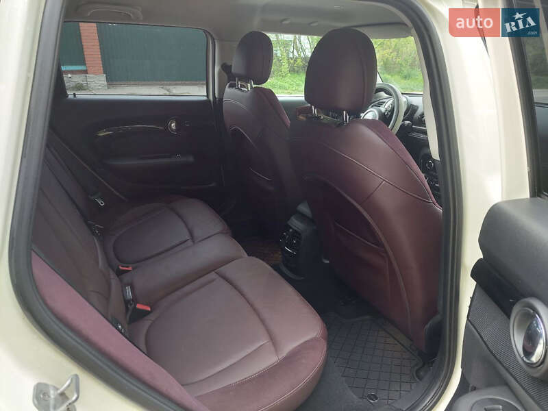 Універсал MINI Clubman 2016 в Києві фото 16 Універсал MINI Clubman 2016 в Києві