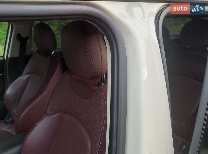 Універсал MINI Clubman 2016 в Києві фото 19 Універсал MINI Clubman 2016 в Києві