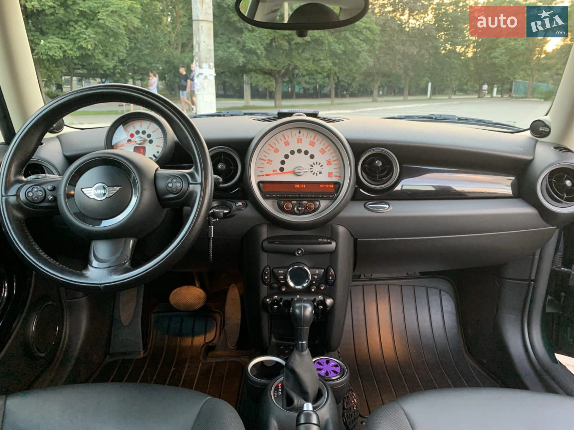 2010 MINI Clubman - мініатюра 36
