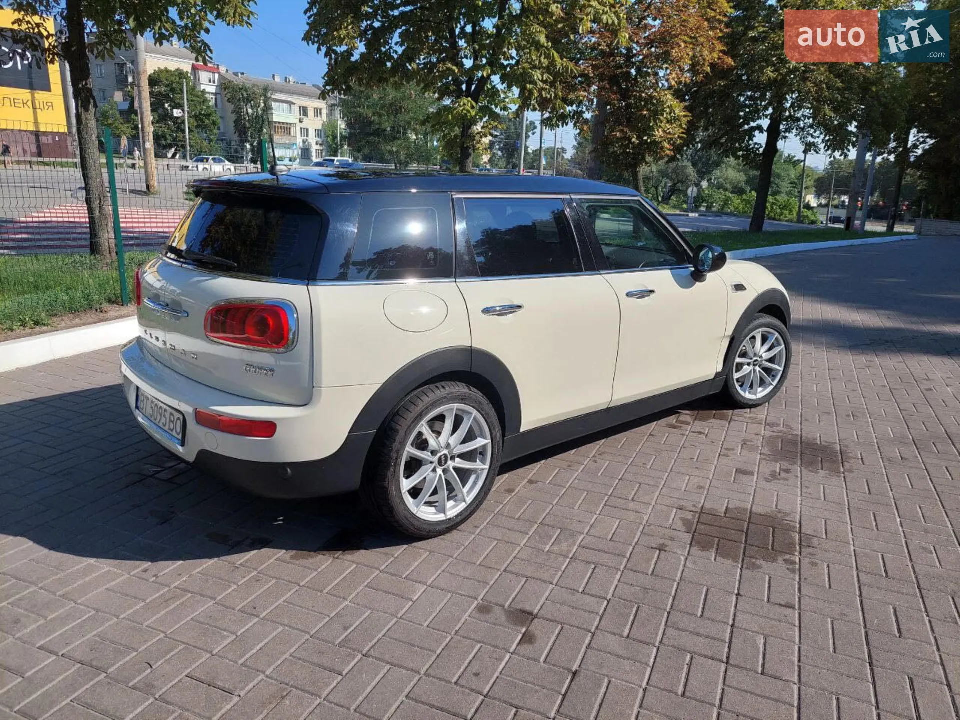 2016 MINI Clubman - фото 1