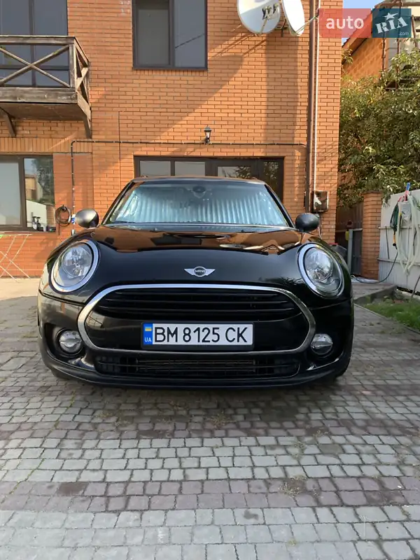 MINI Clubman 2017 VIN WMWLV910102G26324 фото оголошення 5 з 31