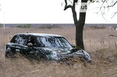 Универсал MINI Clubman 2016 в 