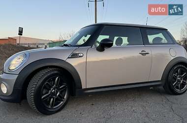 MINI Clubman 2012