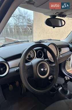 Универсал MINI Clubman 2010 в 