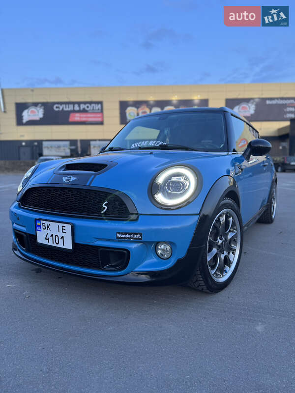 MINI Clubman 2012