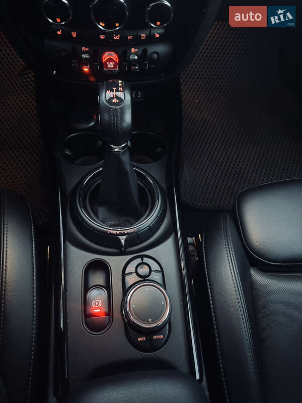 Универсал MINI Clubman 2016 в Чернигове