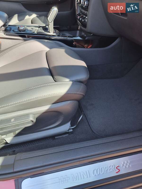 Универсал MINI Clubman 2019 в Ровно фото 19 Универсал MINI Clubman 2019 в Ровно