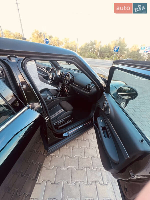 Универсал MINI Clubman 2018 в Киеве