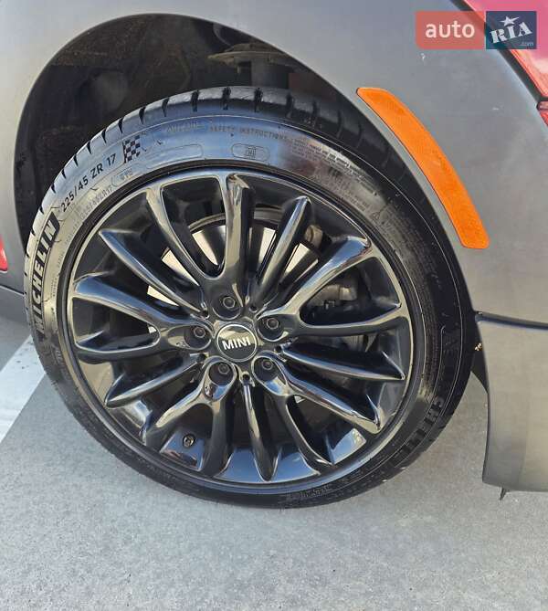 Универсал MINI Clubman 2016 в Киеве
