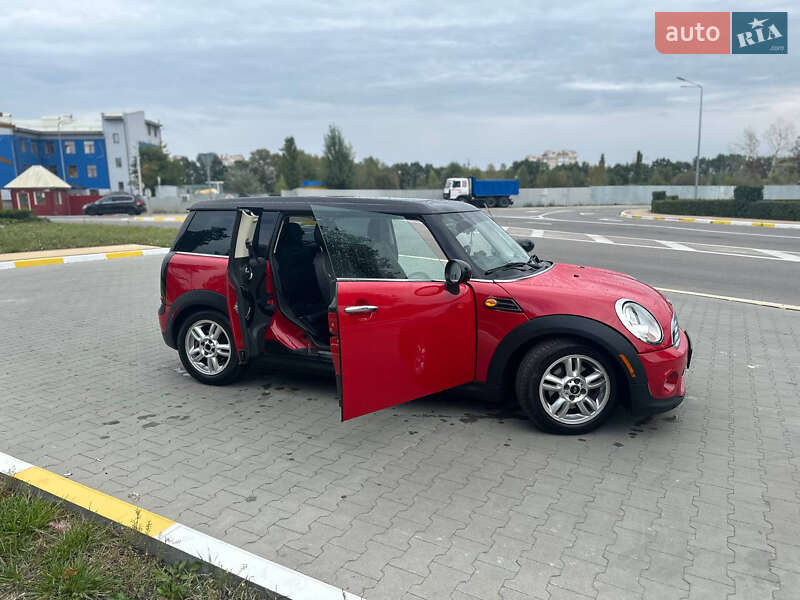 MINI Clubman 2012