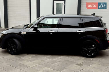 Универсал MINI Clubman 2021 в 
