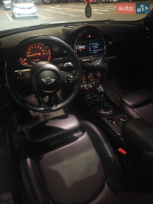 Универсал MINI Clubman 2016 в Киеве фото 11 Универсал MINI Clubman 2016 в Киеве