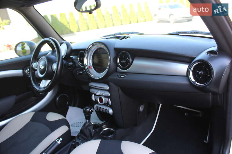Універсал MINI Clubman 2009 в Трускавці фото 44 Універсал MINI Clubman 2009 в Трускавці