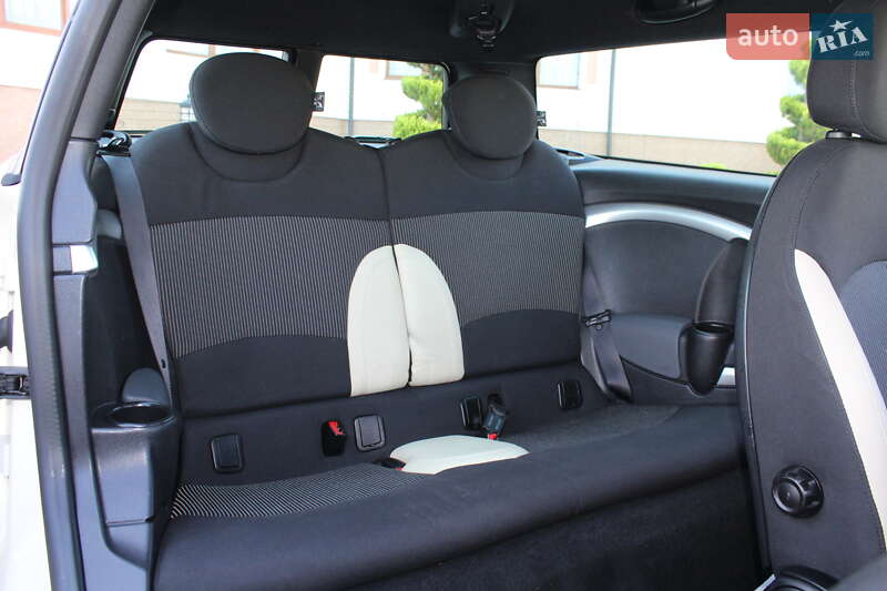 Универсал MINI Clubman 2009 в Трускавце фото 59 Универсал MINI Clubman 2009 в Трускавце