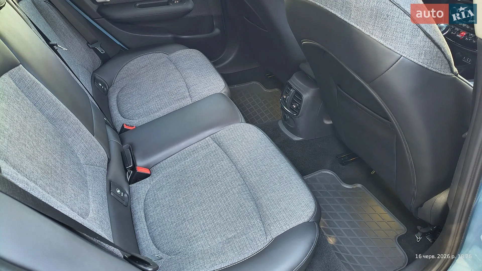 2017 MINI Clubman - мініатюра 25