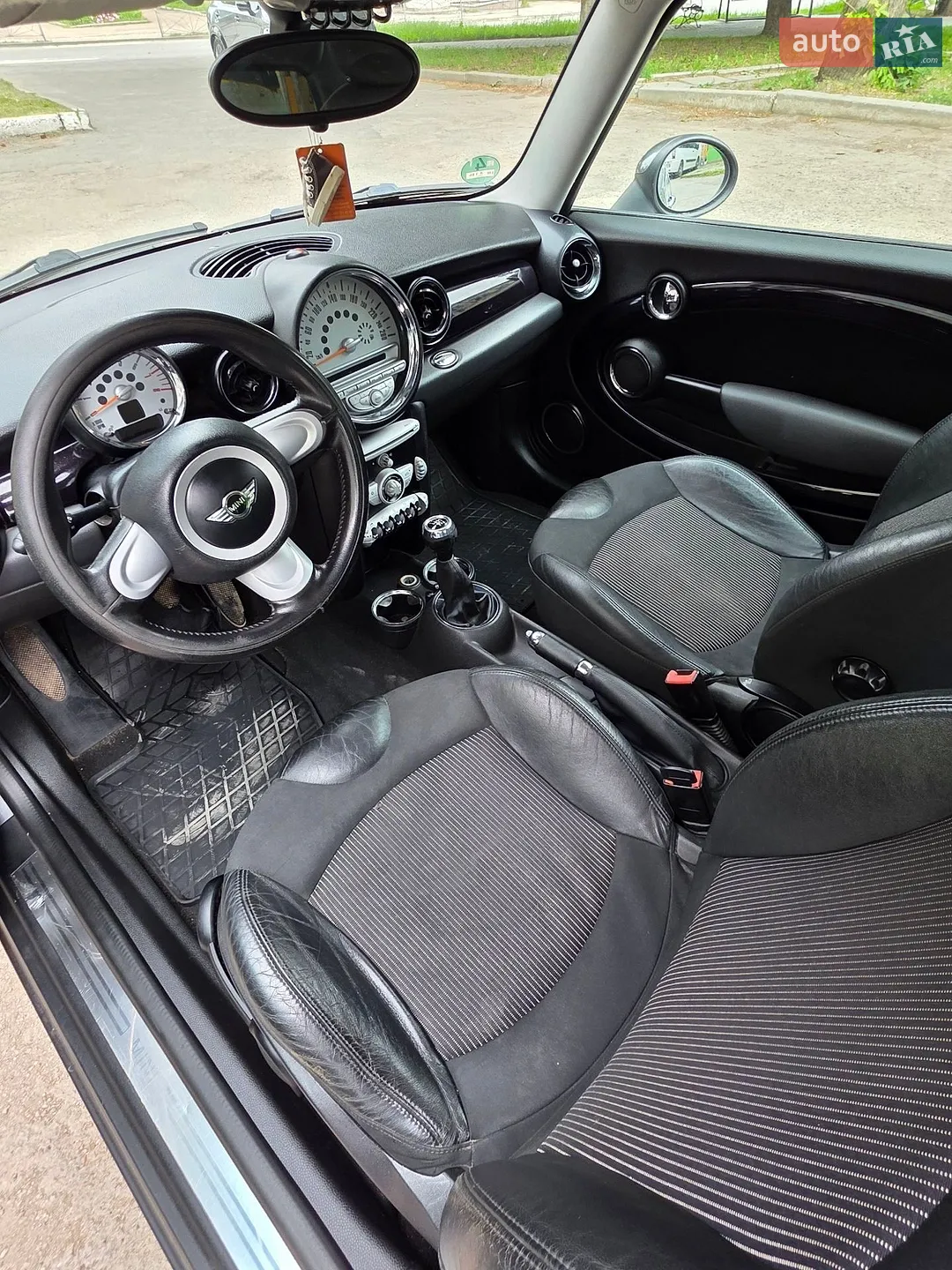 2010 MINI Clubman - мініатюра 2