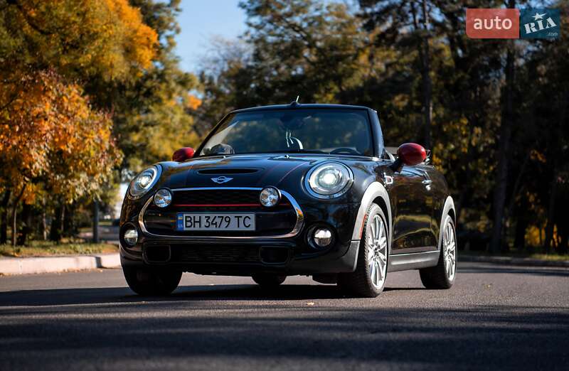 Кабриолет MINI Convertible 2016 в Одессе