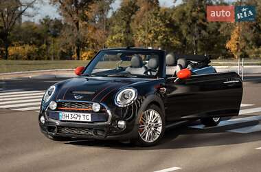 Кабриолет MINI Convertible 2016 в 
