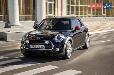 Кабриолет MINI Convertible 2016 в 
