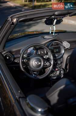 Кабриолет MINI Convertible 2016 в 