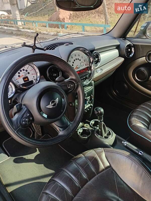 Кабріолет MINI Convertible 2012 в Києві