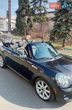 MINI Convertible 2012