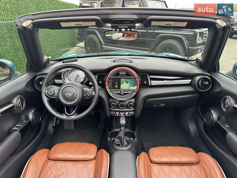 Кабриолет MINI Convertible 2016 в Киеве