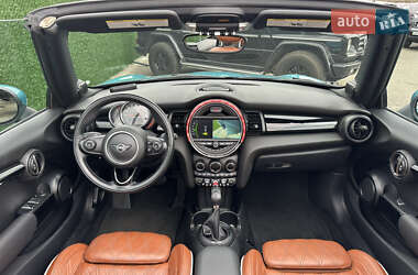 Кабриолет MINI Convertible 2016 в 