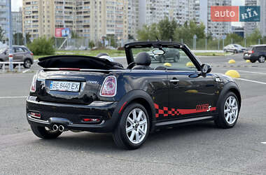Кабриолет MINI Convertible 2011 в Киеве