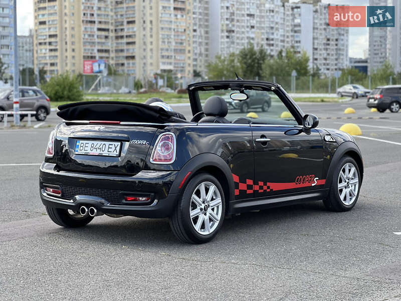 Кабриолет MINI Convertible 2011 в Киеве фото 6 Кабриолет MINI Convertible 2011 в Киеве