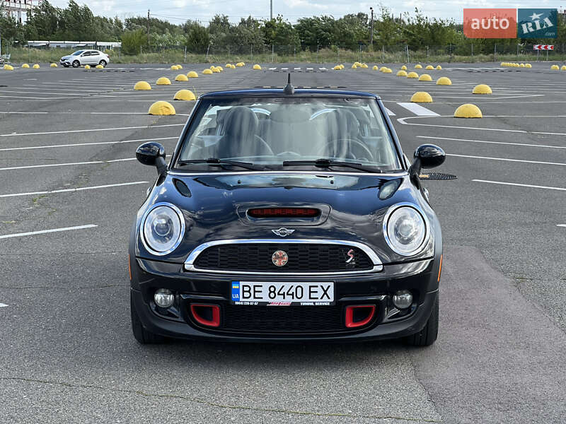 Кабриолет MINI Convertible 2011 в Киеве фото 10 Кабриолет MINI Convertible 2011 в Киеве